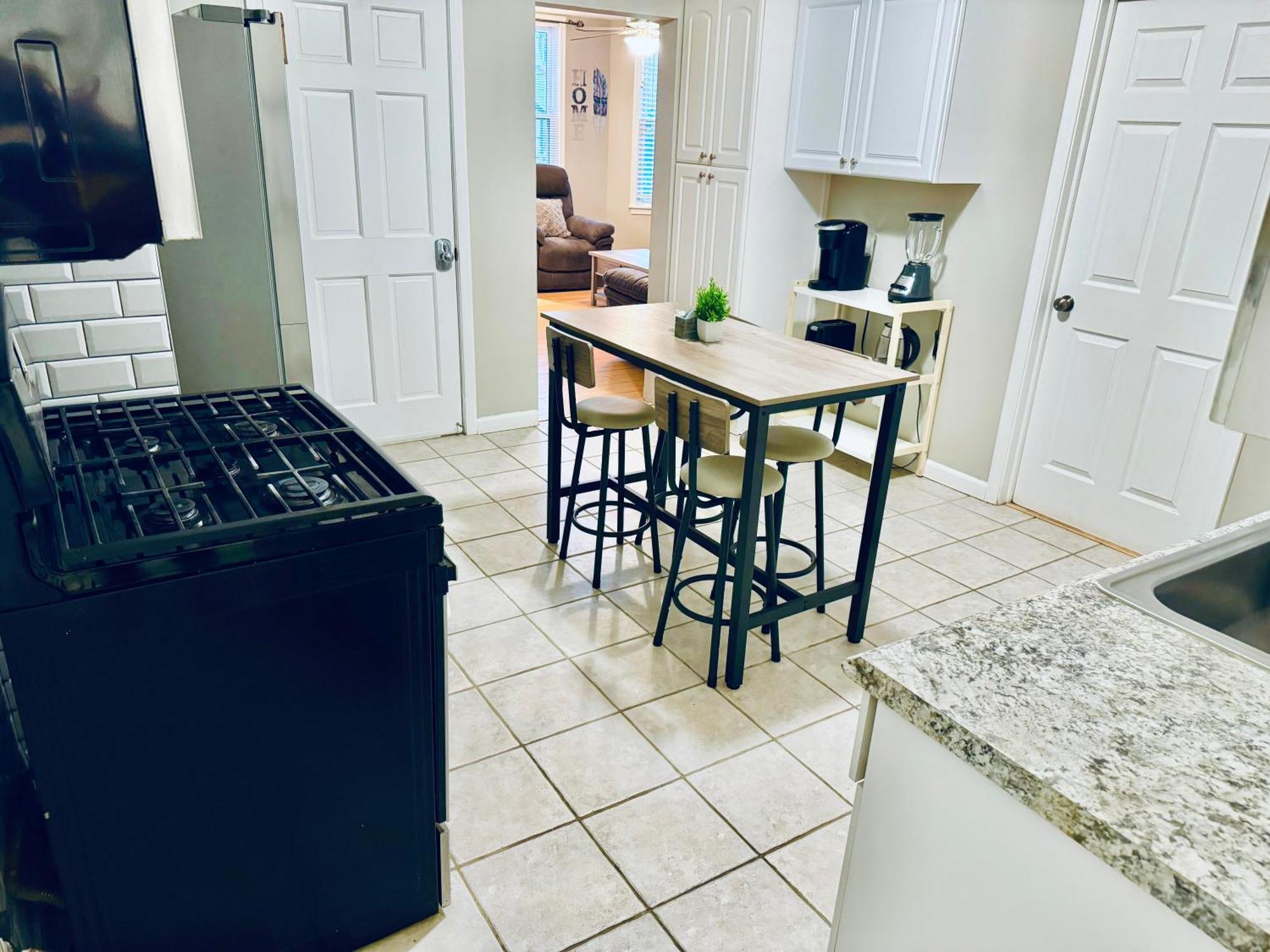 Bright, Stylish & Cozy 2Bed Unit W/Backyard & Grill Close To Nyc! Haledon Экстерьер фото